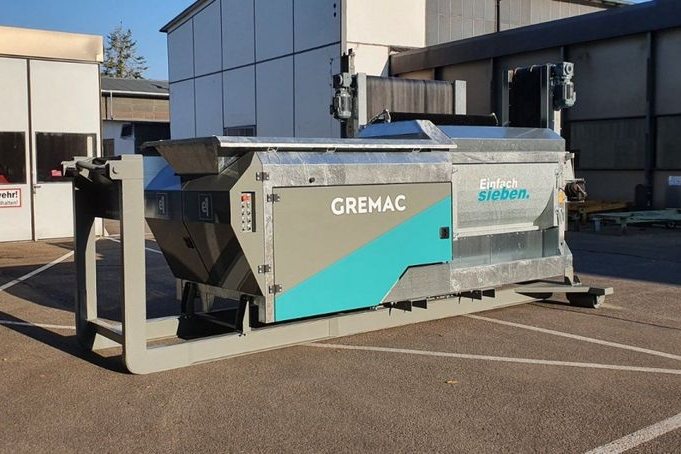 Gremac e1 vor der Werkstatt in Naunhof