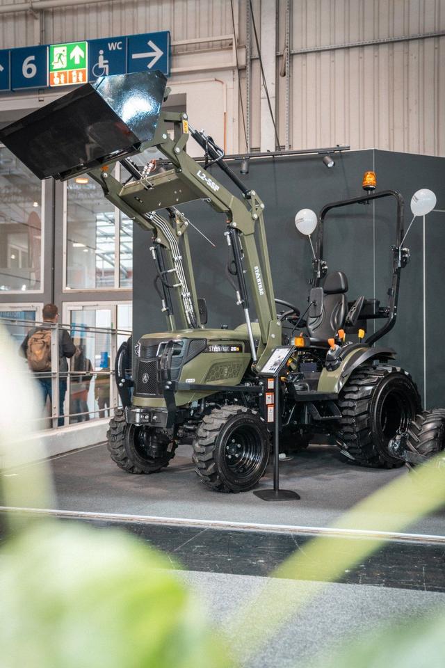 Startrac 26 9+9 · Frontlader / Industriebereifung